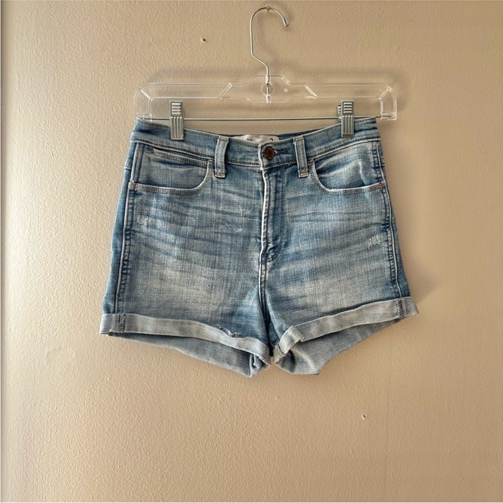 Abercrombie & Fitch High Rise Short Size 2